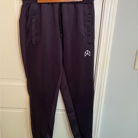 Men's Charcoal Jogger Pants - Picture 1 of 3